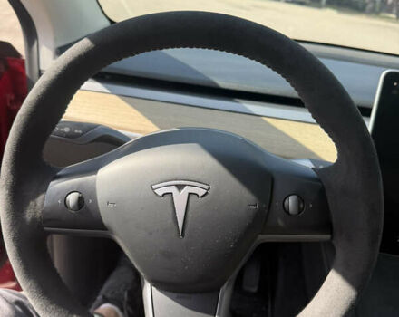 Тесла Model Y 2022 в Каменское - Днепродзержинск на Automoto.ua Красный Тесла Model Y, объемом двигателя 0 л и пробегом 183 тыс. км за 24000 $, фото 10 на Automoto.ua