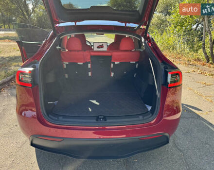 Красный Тесла Model Y, объемом двигателя 0 л и пробегом 81 тыс. км за 31500 $, фото 3 на Automoto.ua