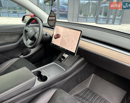 Красный Тесла Model Y, объемом двигателя 0 л и пробегом 30 тыс. км за 28800 $, фото 14 на Automoto.ua