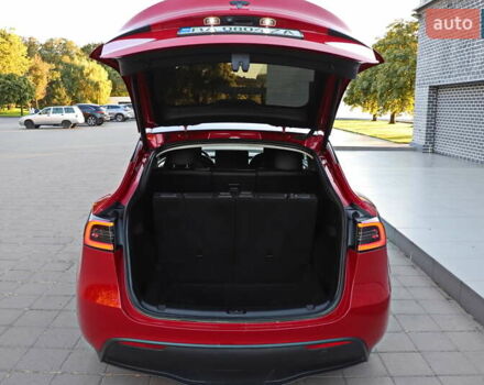 Красный Тесла Model Y, объемом двигателя 0 л и пробегом 72 тыс. км за 28999 $, фото 13 на Automoto.ua