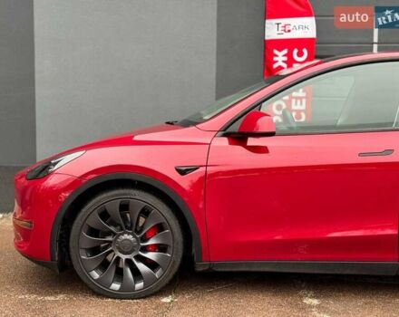 Красный Тесла Model Y, объемом двигателя 0 л и пробегом 15 тыс. км за 35000 $, фото 4 на Automoto.ua