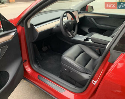 Червоний Тесла Model Y, об'ємом двигуна 0 л та пробігом 21 тис. км за 26900 $, фото 8 на Automoto.ua