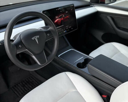 Червоний Тесла Model Y, об'ємом двигуна 0 л та пробігом 50 тис. км за 25300 $, фото 6 на Automoto.ua
