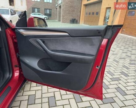 Червоний Тесла Model Y, об'ємом двигуна 0 л та пробігом 10 тис. км за 26500 $, фото 23 на Automoto.ua
