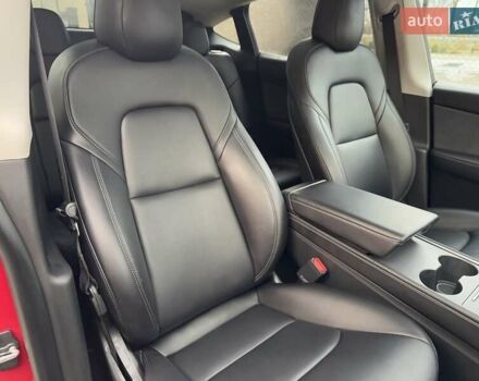 Красный Тесла Model Y, объемом двигателя 0 л и пробегом 10 тыс. км за 26500 $, фото 26 на Automoto.ua