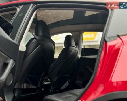 Красный Тесла Model Y, объемом двигателя 0 л и пробегом 15 тыс. км за 35000 $, фото 15 на Automoto.ua