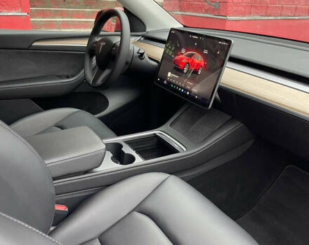 Красный Тесла Model Y, объемом двигателя 0 л и пробегом 23 тыс. км за 26200 $, фото 4 на Automoto.ua