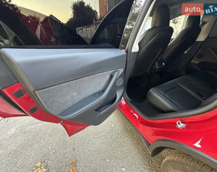 Красный Тесла Model Y, объемом двигателя 0 л и пробегом 50 тыс. км за 23900 $, фото 15 на Automoto.ua