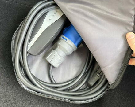 Красный Тесла Model Y, объемом двигателя 0 л и пробегом 35 тыс. км за 29200 $, фото 9 на Automoto.ua