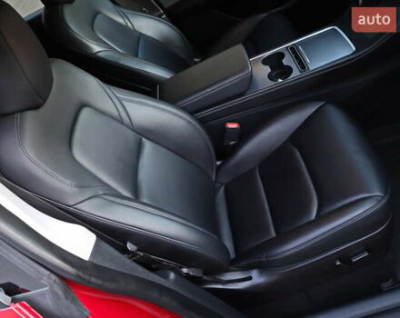 Красный Тесла Model Y, объемом двигателя 0 л и пробегом 72 тыс. км за 28999 $, фото 10 на Automoto.ua