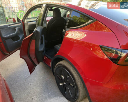 Красный Тесла Model Y, объемом двигателя 0 л и пробегом 26 тыс. км за 29999 $, фото 17 на Automoto.ua