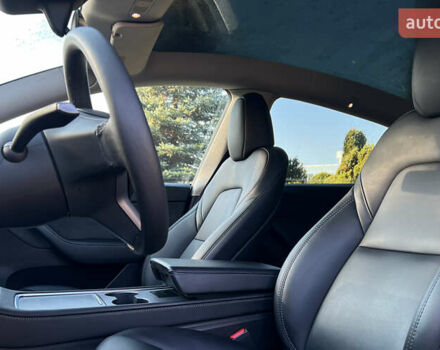 Красный Тесла Model Y, объемом двигателя 0 л и пробегом 26 тыс. км за 29800 $, фото 8 на Automoto.ua