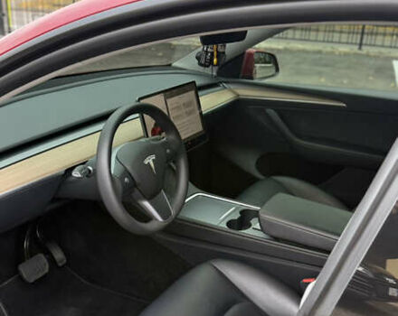 Червоний Тесла Model Y, об'ємом двигуна 0 л та пробігом 33 тис. км за 27700 $, фото 6 на Automoto.ua
