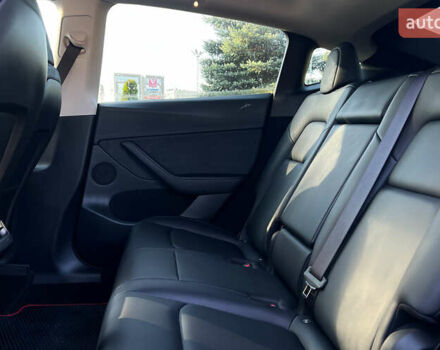 Красный Тесла Model Y, объемом двигателя 0 л и пробегом 26 тыс. км за 29800 $, фото 19 на Automoto.ua