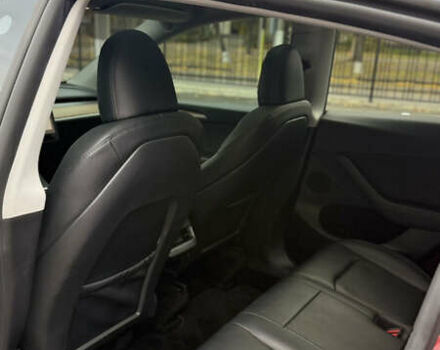 Червоний Тесла Model Y, об'ємом двигуна 0 л та пробігом 33 тис. км за 27700 $, фото 5 на Automoto.ua