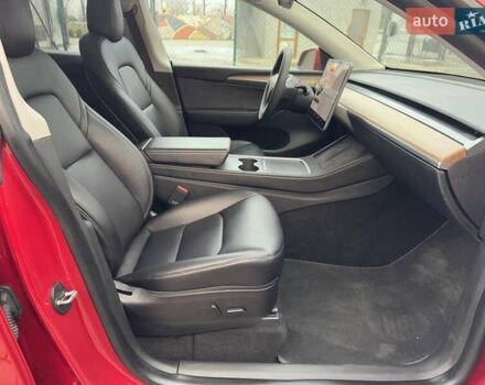 Червоний Тесла Model Y, об'ємом двигуна 0 л та пробігом 10 тис. км за 26500 $, фото 25 на Automoto.ua