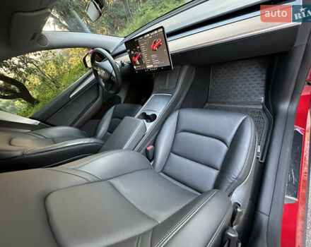 Красный Тесла Model Y, объемом двигателя 0 л и пробегом 39 тыс. км за 27700 $, фото 22 на Automoto.ua