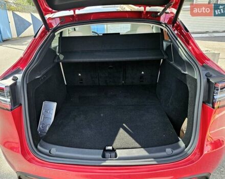 Красный Тесла Model Y, объемом двигателя 0 л и пробегом 1 тыс. км за 33500 $, фото 4 на Automoto.ua