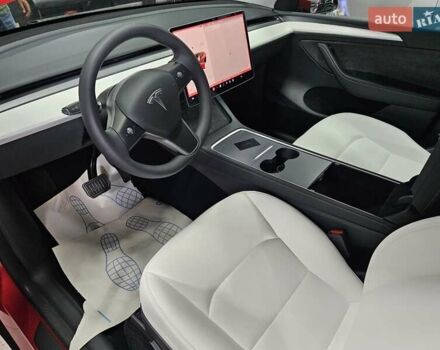 Красный Тесла Model Y, объемом двигателя 0 л и пробегом 1 тыс. км за 33500 $, фото 30 на Automoto.ua