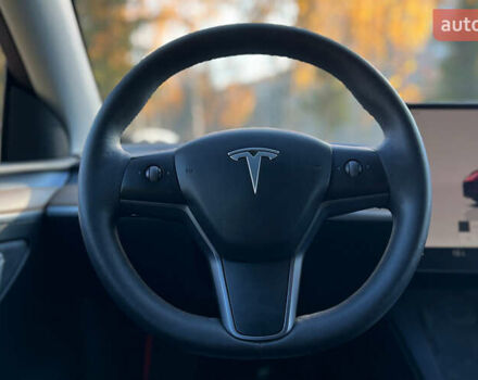 Красный Тесла Model Y, объемом двигателя 0 л и пробегом 26 тыс. км за 29800 $, фото 9 на Automoto.ua