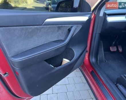 Красный Тесла Model Y, объемом двигателя 0 л и пробегом 46 тыс. км за 28888 $, фото 20 на Automoto.ua