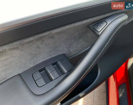 Красный Тесла Model Y, объемом двигателя 0 л и пробегом 24 тыс. км за 32999 $, фото 15 на Automoto.ua