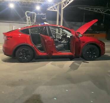 Тесла Model Y 2023 в Киеве на Automoto.ua Красный Тесла Model Y, объемом двигателя 0 л и пробегом 27 тыс. км за 28800 $, фото 91 на Automoto.ua