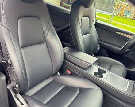 Червоний Тесла Model Y, об'ємом двигуна 0 л та пробігом 60 тис. км за 29500 $, фото 6 на Automoto.ua