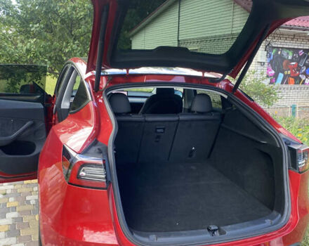 Красный Тесла Model Y, объемом двигателя 0 л и пробегом 26 тыс. км за 28888 $, фото 39 на Automoto.ua