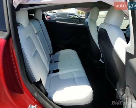 Красный Тесла Model Y, объемом двигателя 0 л и пробегом 26 тыс. км за 17500 $, фото 16 на Automoto.ua