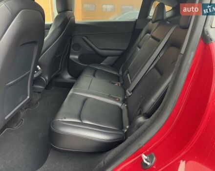 Червоний Тесла Model Y, об'ємом двигуна 0 л та пробігом 10 тис. км за 26500 $, фото 18 на Automoto.ua