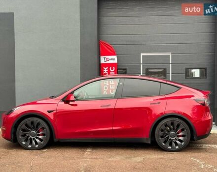 Красный Тесла Model Y, объемом двигателя 0 л и пробегом 15 тыс. км за 35000 $, фото 5 на Automoto.ua