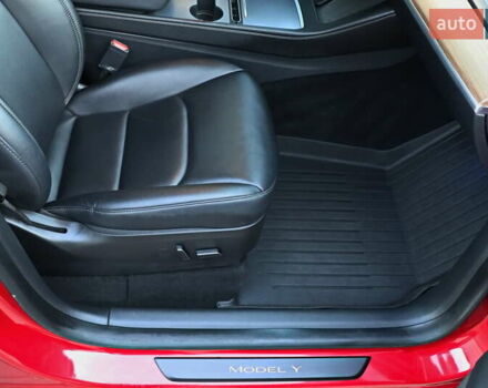 Красный Тесла Model Y, объемом двигателя 0 л и пробегом 72 тыс. км за 28999 $, фото 9 на Automoto.ua