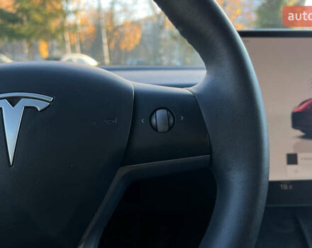 Красный Тесла Model Y, объемом двигателя 0 л и пробегом 26 тыс. км за 29800 $, фото 11 на Automoto.ua