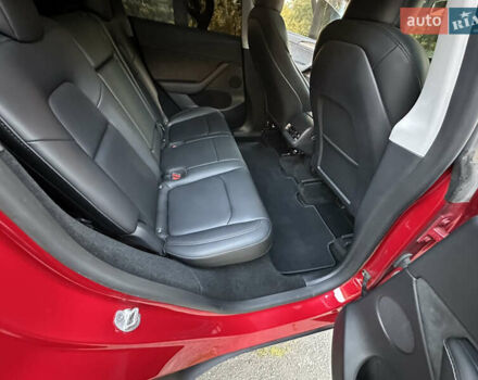 Красный Тесла Model Y, объемом двигателя 0 л и пробегом 50 тыс. км за 23900 $, фото 16 на Automoto.ua
