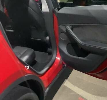 Тесла Model Y 2023 в Киеве на Automoto.ua Красный Тесла Model Y, объемом двигателя 0 л и пробегом 27 тыс. км за 28800 $, фото 89 на Automoto.ua