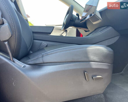 Красный Тесла Model Y, объемом двигателя 0 л и пробегом 2 тыс. км за 34500 $, фото 34 на Automoto.ua