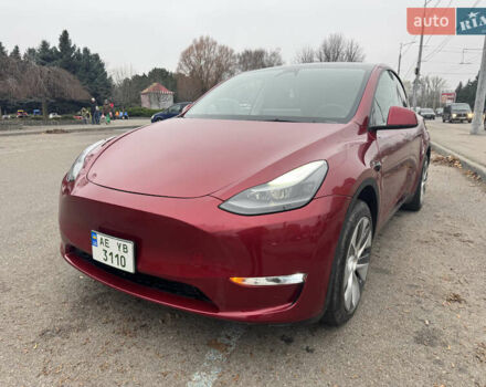 Красный Тесла Model Y, объемом двигателя 0 л и пробегом 26 тыс. км за 28900 $, фото 2 на Automoto.ua