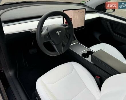 Красный Тесла Model Y, объемом двигателя 0 л и пробегом 42 тыс. км за 33900 $, фото 13 на Automoto.ua