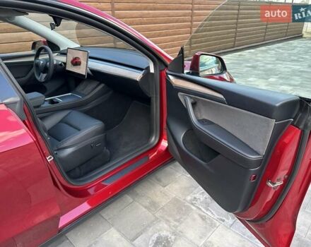 Червоний Тесла Model Y, об'ємом двигуна 0 л та пробігом 12 тис. км за 29900 $, фото 41 на Automoto.ua
