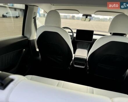 Красный Тесла Model Y, объемом двигателя 0 л и пробегом 42 тыс. км за 34990 $, фото 21 на Automoto.ua