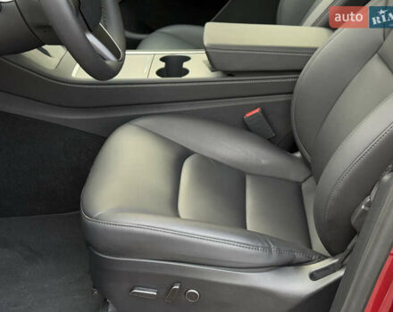 Красный Тесла Model Y, объемом двигателя 0 л и пробегом 4 тыс. км за 34999 $, фото 53 на Automoto.ua