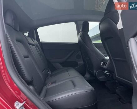 Красный Тесла Model Y, объемом двигателя 0 л и пробегом 20 тыс. км за 34500 $, фото 35 на Automoto.ua