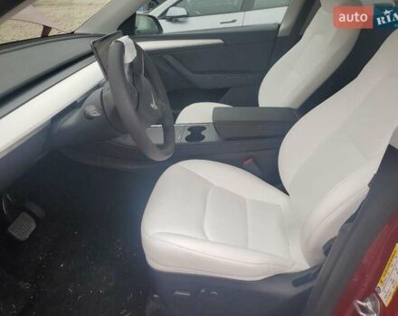 Красный Тесла Model Y, объемом двигателя 0 л и пробегом 2 тыс. км за 13500 $, фото 6 на Automoto.ua