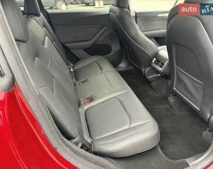 Красный Тесла Model Y, объемом двигателя 0 л и пробегом 19 тыс. км за 24500 $, фото 30 на Automoto.ua