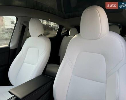 Красный Тесла Model Y, объемом двигателя 0 л и пробегом 42 тыс. км за 33900 $, фото 21 на Automoto.ua