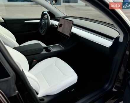 Красный Тесла Model Y, объемом двигателя 0 л и пробегом 42 тыс. км за 34990 $, фото 17 на Automoto.ua