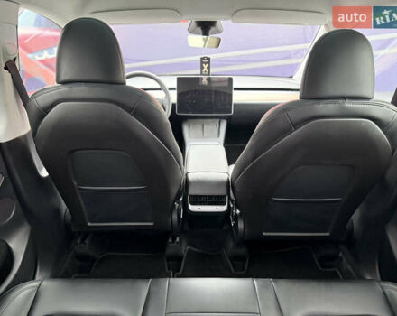 Червоний Тесла Model Y, об'ємом двигуна 0 л та пробігом 8 тис. км за 26200 $, фото 24 на Automoto.ua