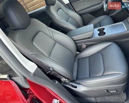 Червоний Тесла Model Y, об'ємом двигуна 0 л та пробігом 12 тис. км за 29900 $, фото 42 на Automoto.ua