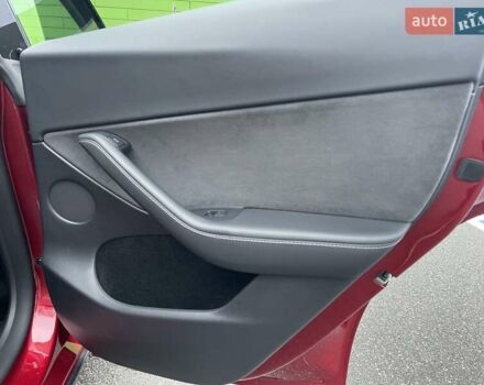 Красный Тесла Model Y, объемом двигателя 0 л и пробегом 20 тыс. км за 34500 $, фото 36 на Automoto.ua